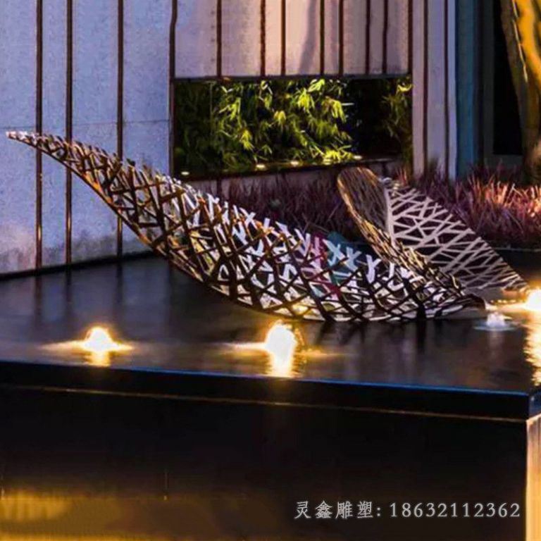 不锈钢树叶雕塑 (17)