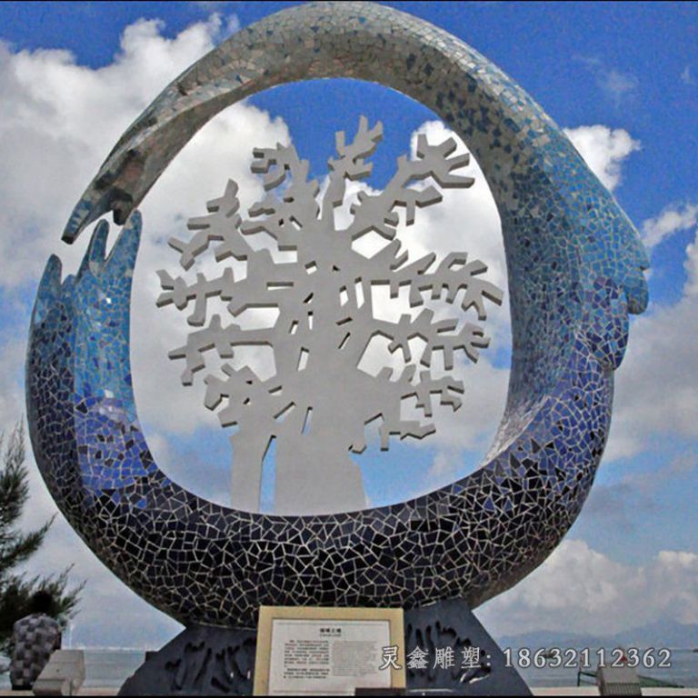 不锈钢雪花雕塑 (2)