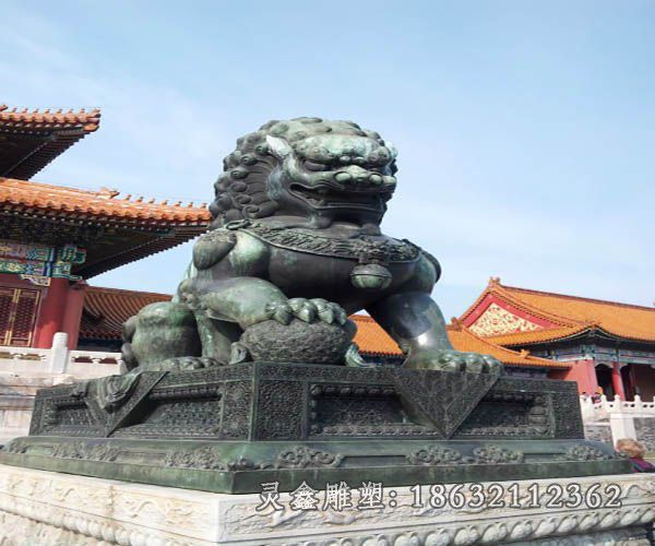 狮子铜雕，寺庙门口狮子