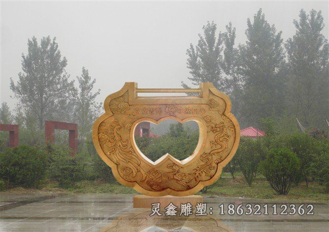 铜锁雕塑，同心锁雕塑