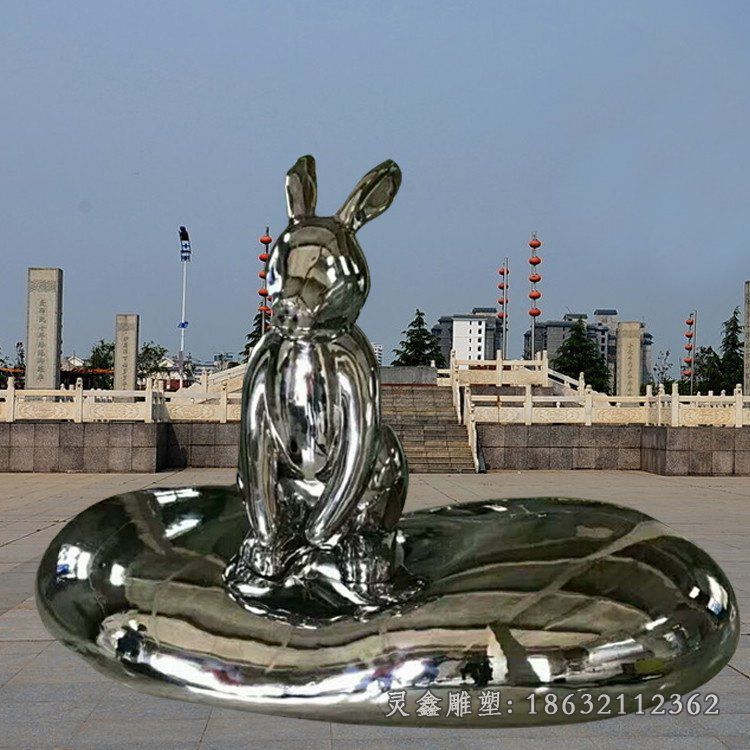 不锈钢镜面兔子雕塑，公园景观摆件