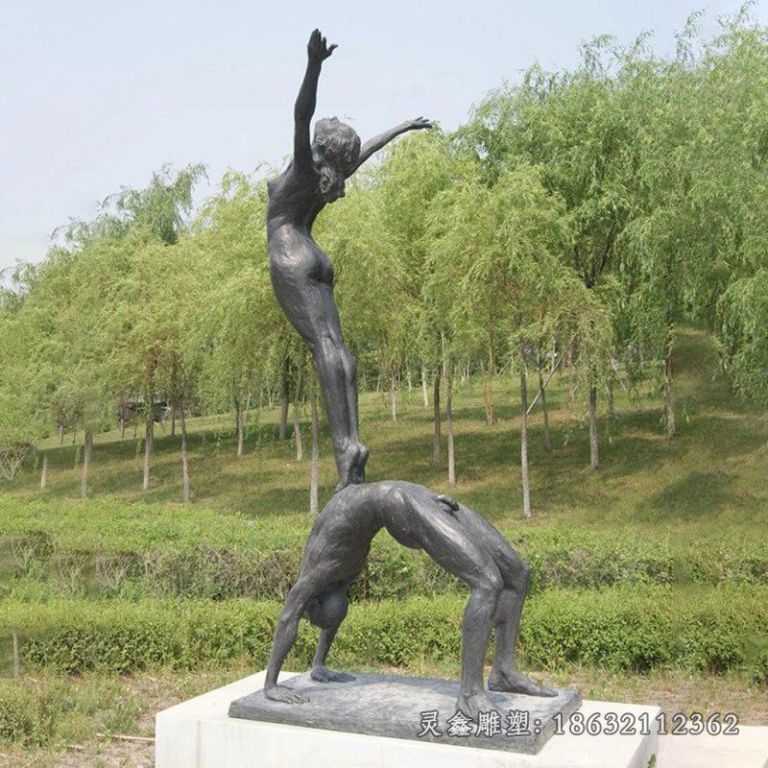 练杂技人物雕塑，公园景观铜雕[1]