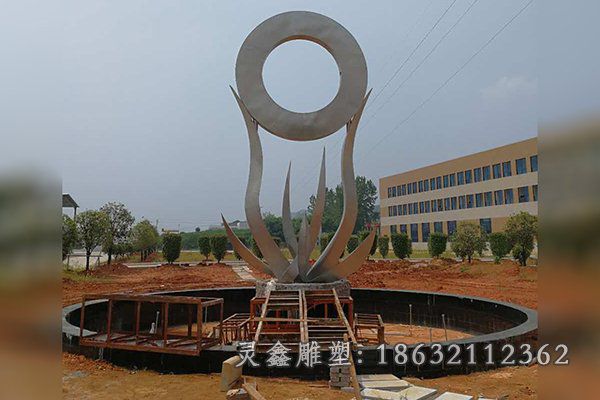 不锈钢圆环雕塑 (4)