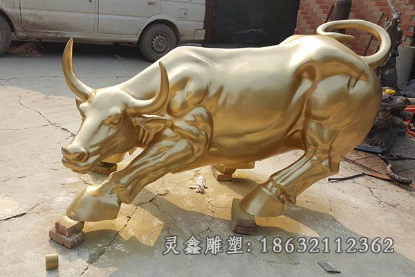 城市金色牛动物铜雕