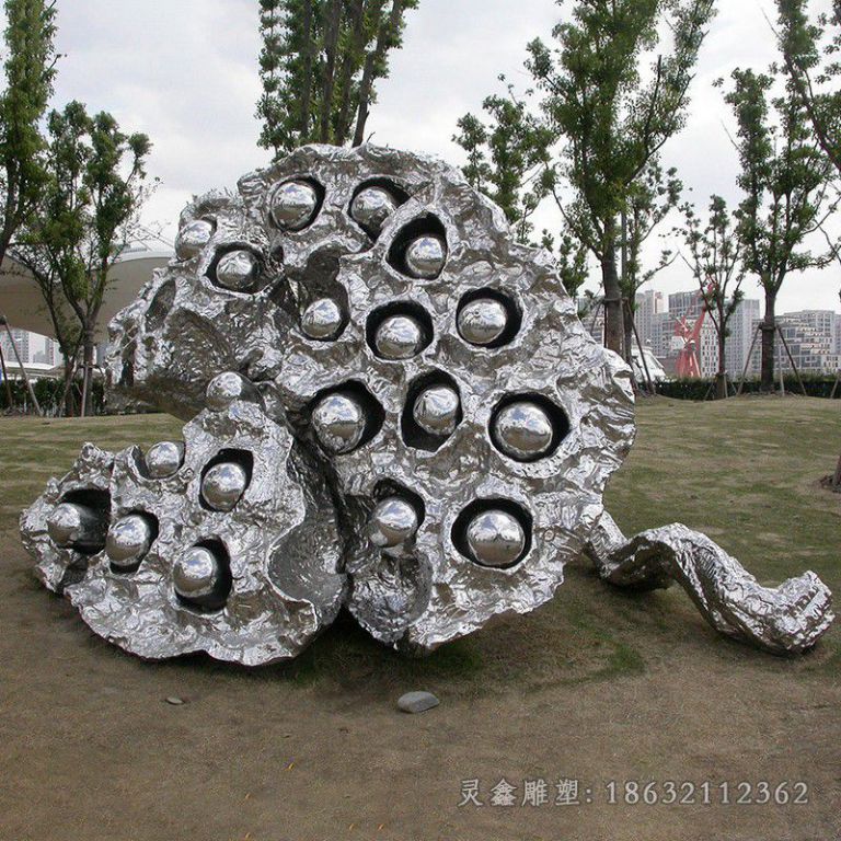 不锈钢莲蓬景观雕塑