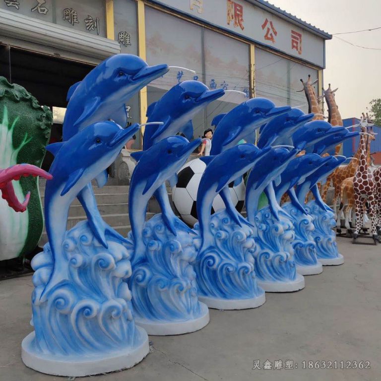 彩绘海豚不锈钢雕塑