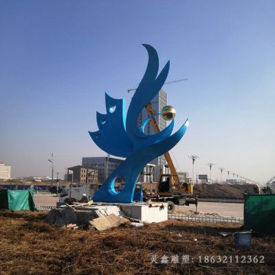 飞翔凤凰城市动物雕塑
