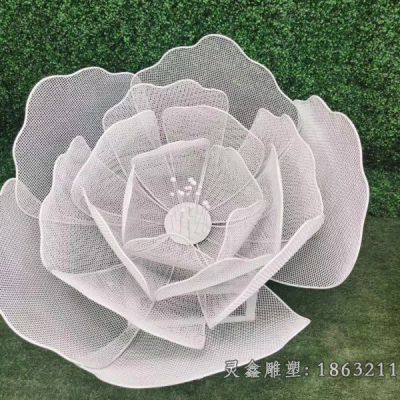 白色花朵城市植物标志雕塑