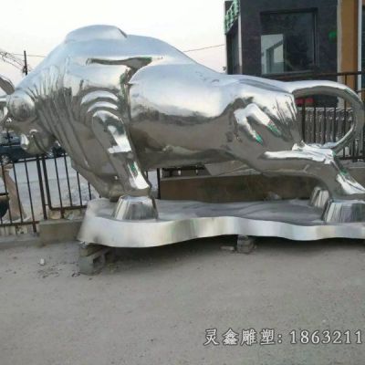 广场拓荒牛动物景观雕塑