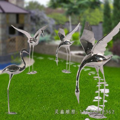 不锈钢仙鹤展翅动物雕塑