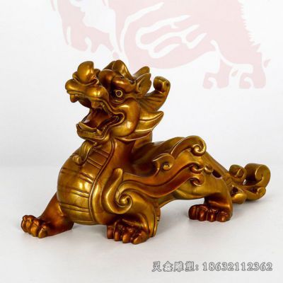 瑞兽金色貔貅动物铜雕 