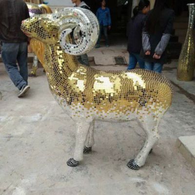 不锈钢抬头羊动物雕塑 