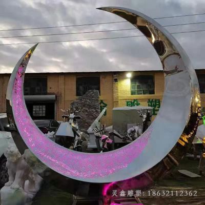 不锈钢彩色月亮雕塑 