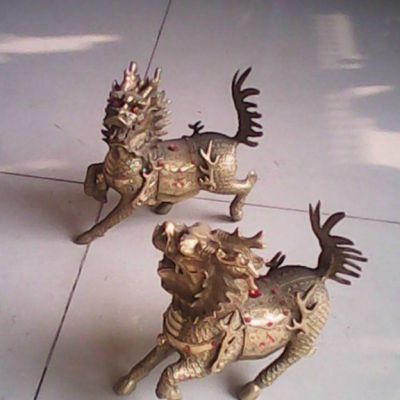小型麒麟动物铜雕 