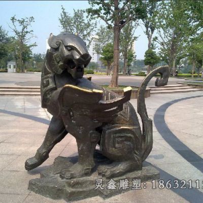 广场豹子动物景观铜雕