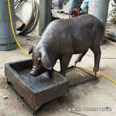 十二生肖猪标志铜雕