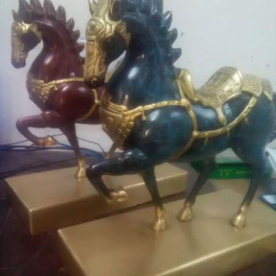 小型奔马动物景观铜雕 