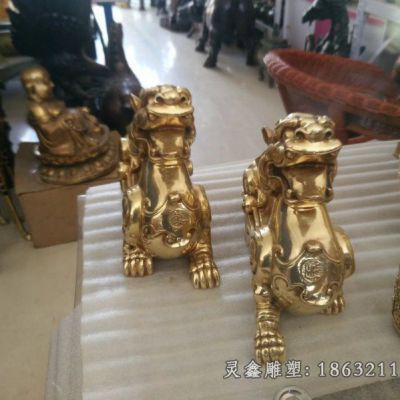 城市金色貔貅动物铜雕