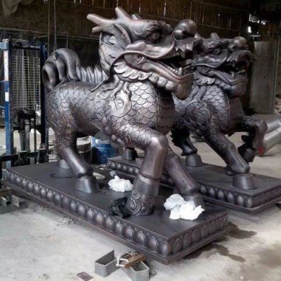 城市黑色麒麟动物铜雕