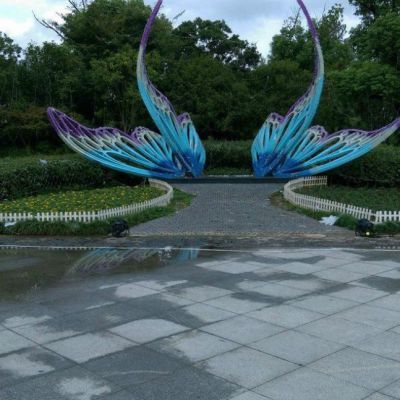 不锈钢蓝色翅膀景观雕塑 