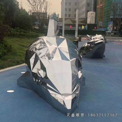 不锈钢切面海豚动物雕塑