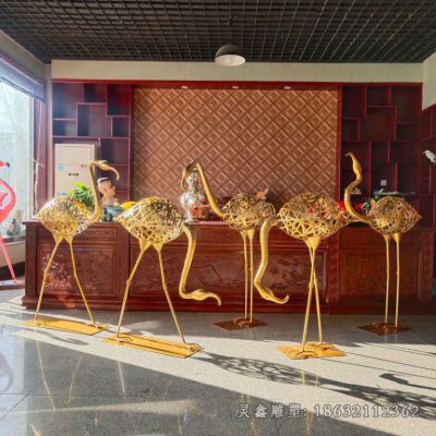 不锈钢镂空火烈鸟动物雕塑 