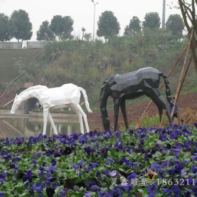 不锈钢情侣马动物雕塑 