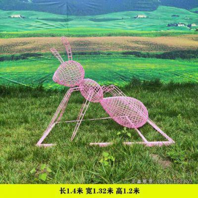 彩绘不锈钢蚂蚁雕塑